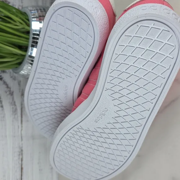 NEW ADIDAS SIZE 3 GIRLS PINK SKATEBOARD SNEAKERS CANVAS SHOES