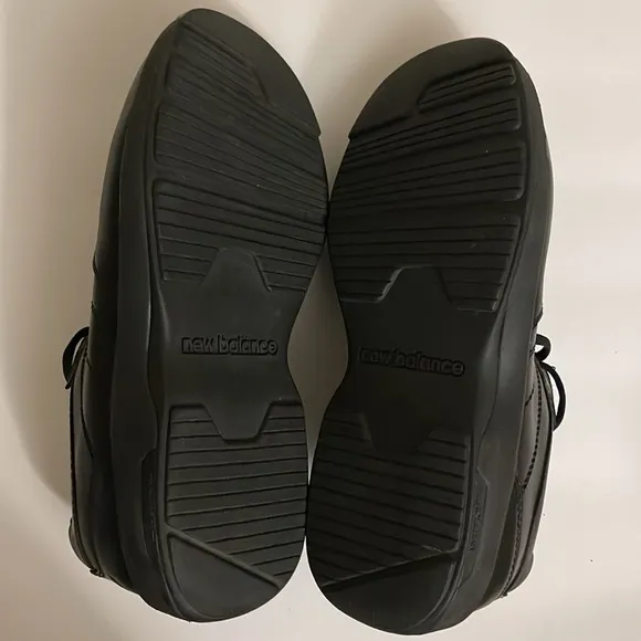 New Balance 1700 Black Men’s Size 9.5 6E WIDE Leather Walking Shoes