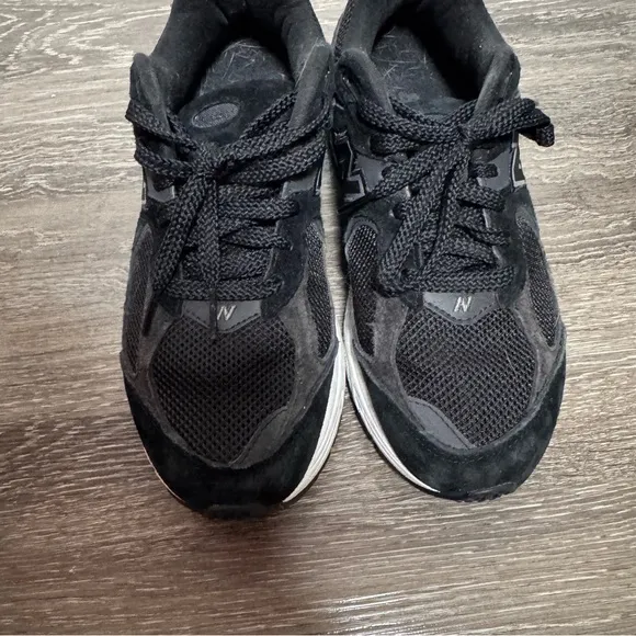 New Balance 2002r Black Gunmetal Womens 7.5 Sneakers Shoes Chunky Casual