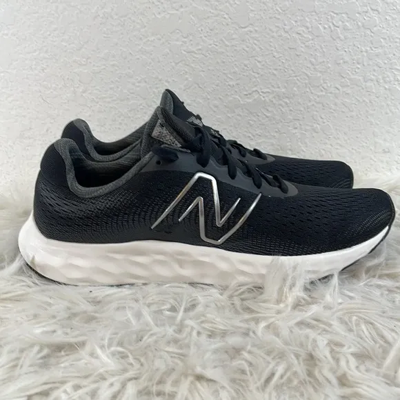 NEW BALANCE  520V8 Men's Running Shoes Black &amp; White Sneakers Size 12 NEW