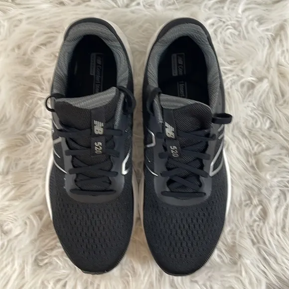 NEW BALANCE  520V8 Men's Running Shoes Black &amp; White Sneakers Size 12 NEW