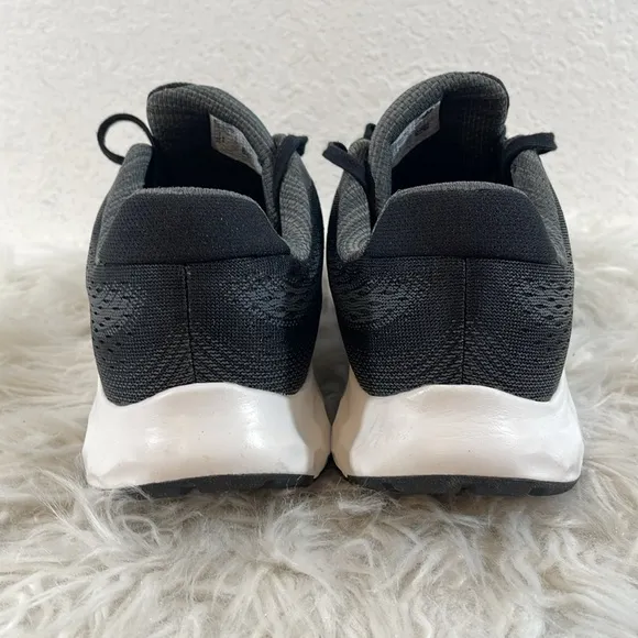 NEW BALANCE  520V8 Men's Running Shoes Black &amp; White Sneakers Size 12 NEW