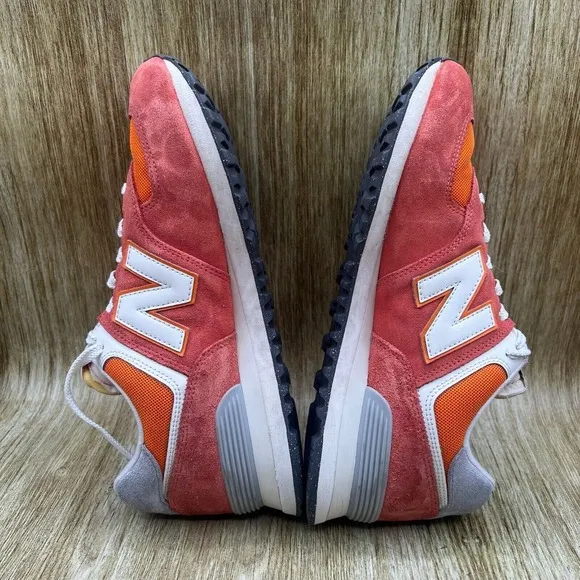 New Balance 574 Classics Men's Size 9.5 D Orange Suede Sneakers Shoes U574RCB