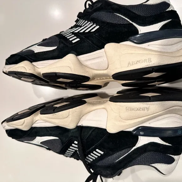NEW BALANCE 9060 CASUAL SHOES