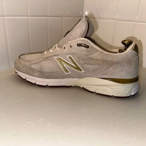 New Balance 990v4 Angora Made in USA Shoes Sz 12 Men's Off White Gold M990AG4