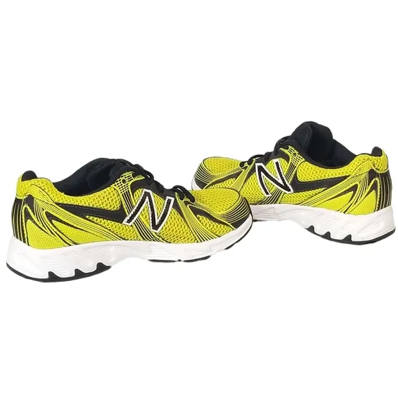 New Balance Boys 550 Neon Yellow Black Running Shoes Sneakers #KJ550LBY Size 5