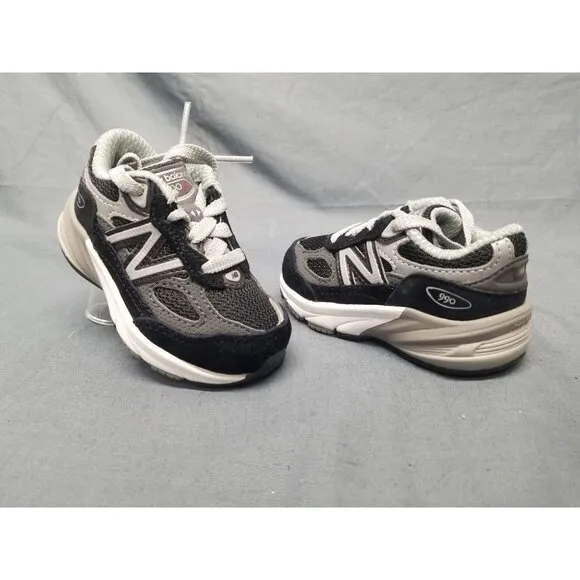 New Balance Toddler's 990V 6 (TD) Sneakers Lace Up Black Gray Size 4 NEW IN BOX!