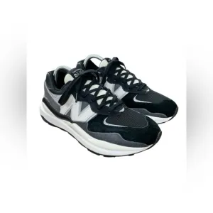 New Balance/Figs 57/40 Sneakers Size 7.5