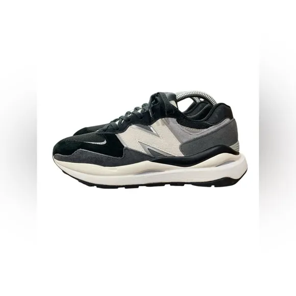 New Balance/Figs 57/40 Sneakers Size 7.5