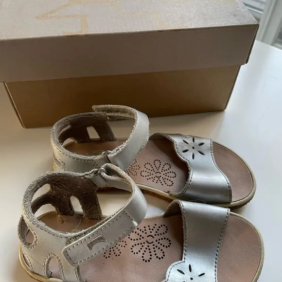 NEW Camper girl sandals Size 27 - American 10
