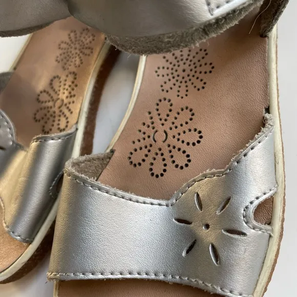 NEW Camper girl sandals Size 27 - American 10
