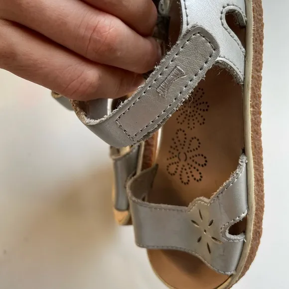 NEW Camper girl sandals Size 27 - American 10