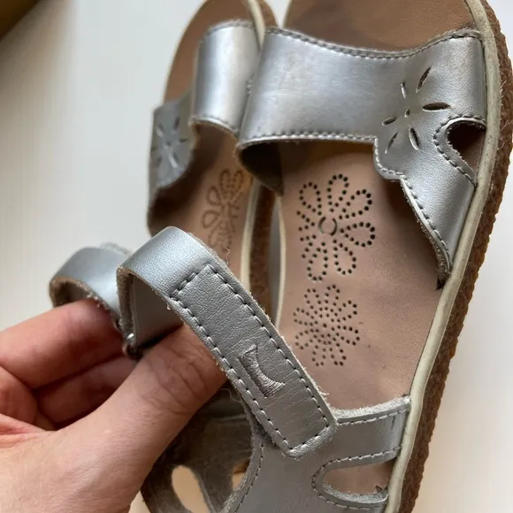 NEW Camper girl sandals Size 27 - American 10