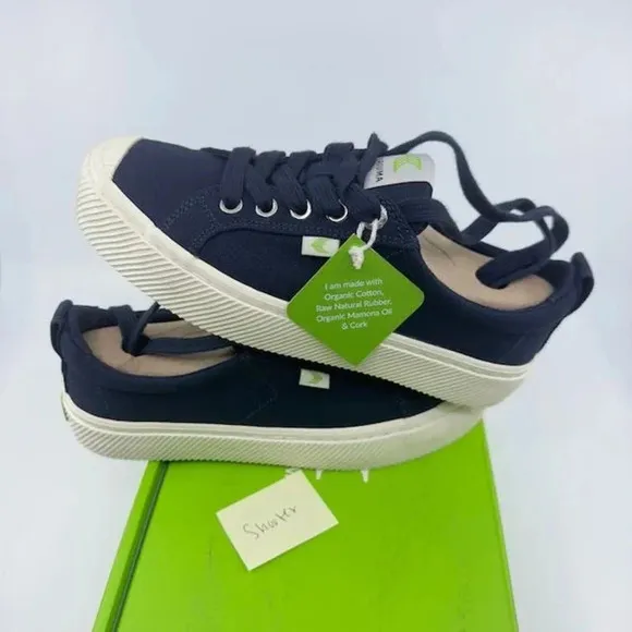 NEW Cariuma Oca Low Top Lace Up Canvas Sneakers Shoes Navy Blue Unisex W5.5 M4