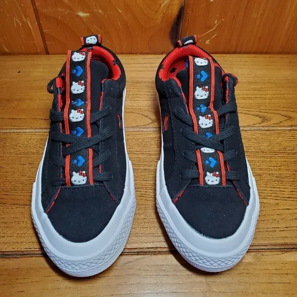 NEW Converse One Hello Kitty Junior 12.5