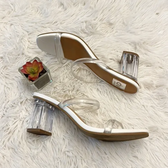 NEW Dolce Vita x Anthropologie Halsty Clear Acrylic heel sandals women size 13