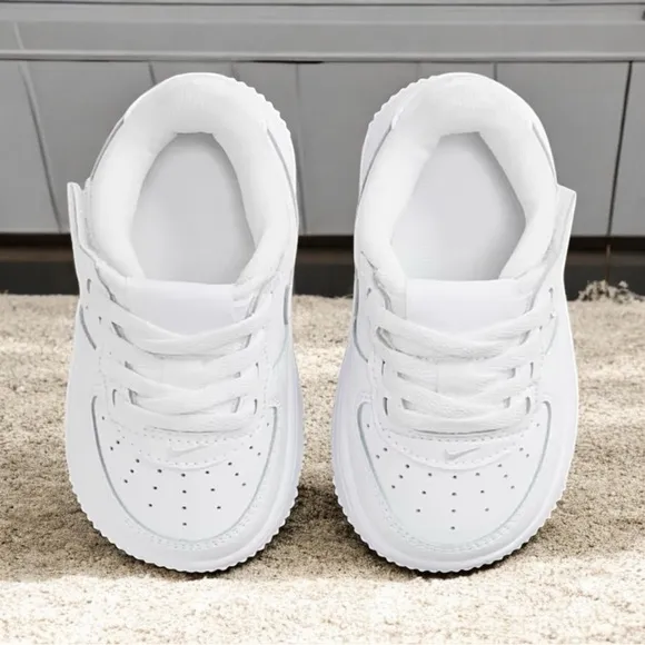 NEW IN BOX Baby Nike Force 1 Crib Shoes  Size 2C White