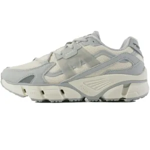 NEW Karhu Shoes Super Fulcrum Sneakers in Vanilla Ice / Lunar Rock