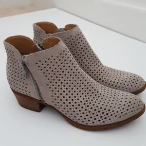 NEW Lucky Brand Bayley perforated leather bootie size 6