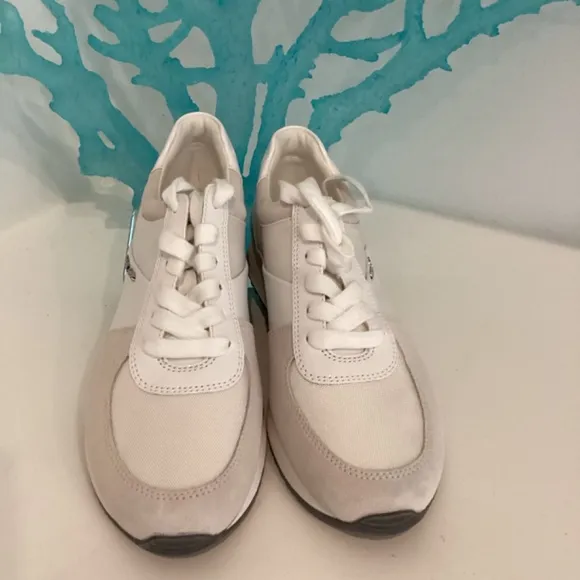 NEW Michael Kors Women White Leather Suede Textile Sneakers Shoes Size 7