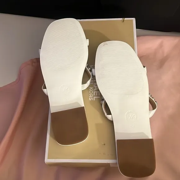 NEW Michael Kors Jessa Flat Sandal White Size 7
