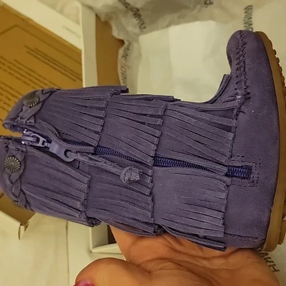 NEW! MINNETONKA Kids Little Girls Purple Leather Suede Tiered Fringe Boots 7.