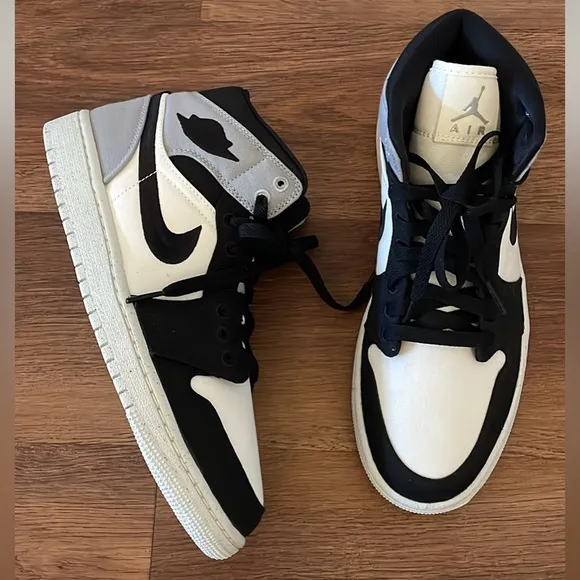 New Nike Air Jordan 1 Mid SE Shoes
