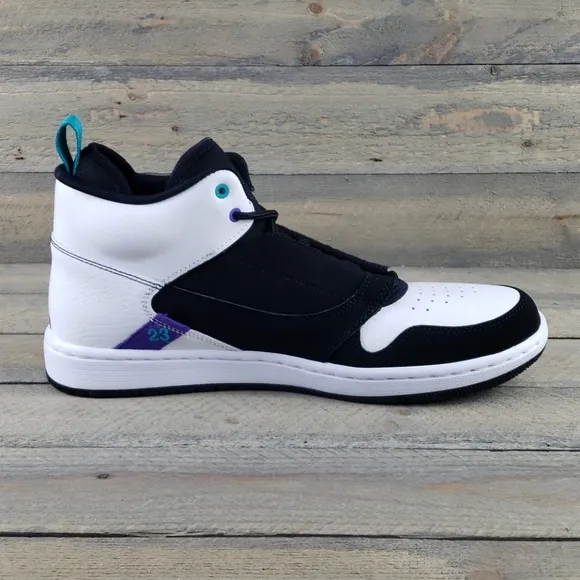 NEW Nike Jordan Fadeaway Basketball Shoes Black Turbo Green White