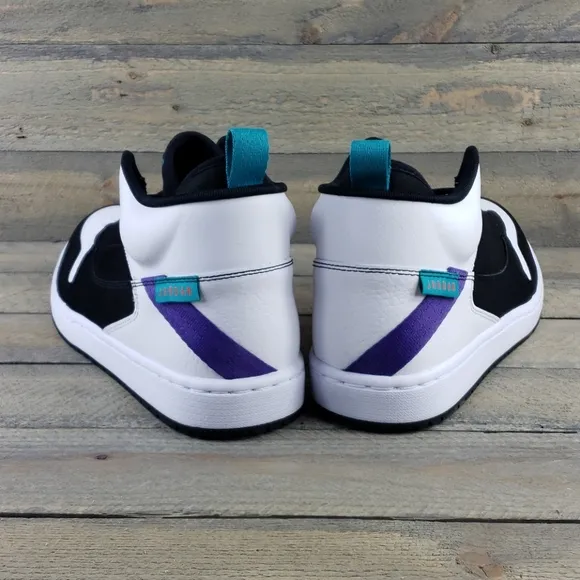 NEW Nike Jordan Fadeaway Basketball Shoes Black Turbo Green White