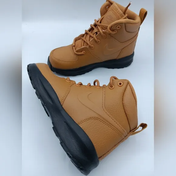 NEW Nike Monoa LTR (PS) Boys Boots Shoes Various Sizes Wheat/ Black