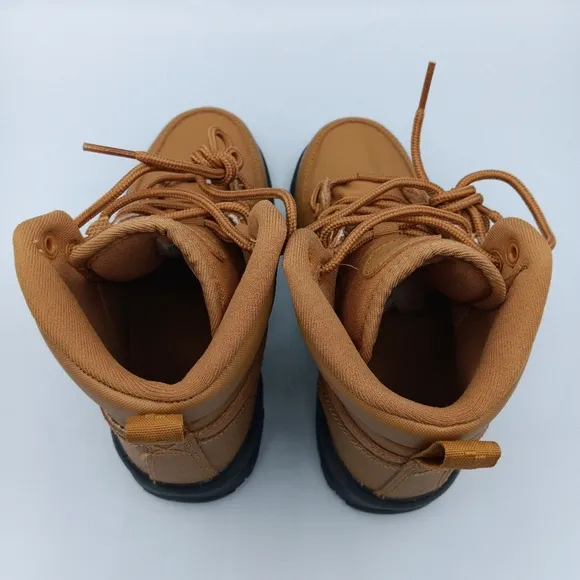 NEW Nike Monoa LTR (PS) Boys Boots Shoes Various Sizes Wheat/ Black