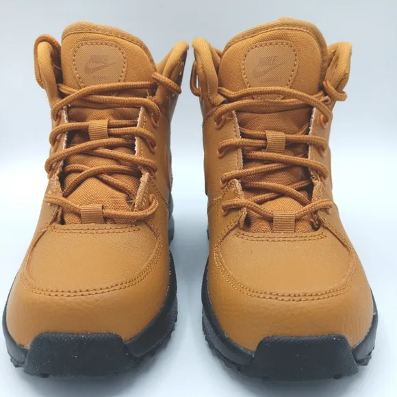 NEW Nike Monoa LTR (PS) Boys Boots Shoes Various Sizes Wheat/ Black
