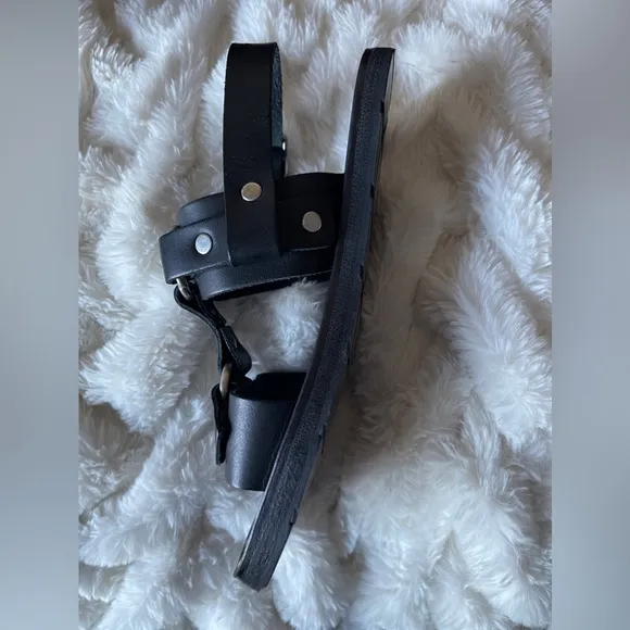 New RE/DONE 70s Tire Tread Sandals