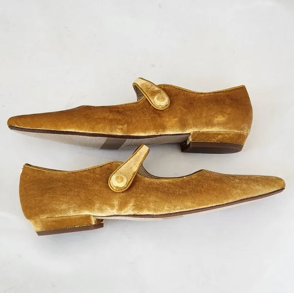 New!! || SAM EDELMAN || Jene velvet flats, saffron, sz 7.5, maryjanes, slip ons