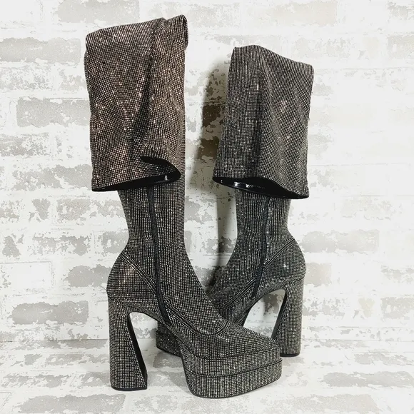 NEW Steve Madden Sultry Studded Platform Over the Knee Boots C1058