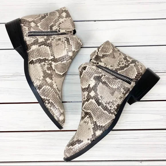 NEW Steven by Steve Madden Hickory Ankle Boots 6