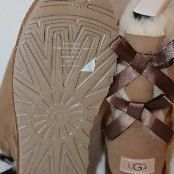 NEW‎ UGG BAILEY BOW II SUEDE BOW BOOTS CHESTNUT