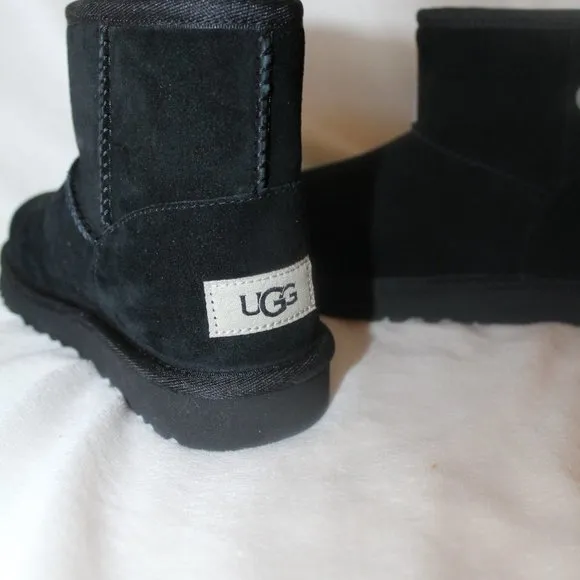NEW UGG‎ JONA SUEDE SHEARLING GIRL'S MINI SHEARLING LINED BOOTS BLACK