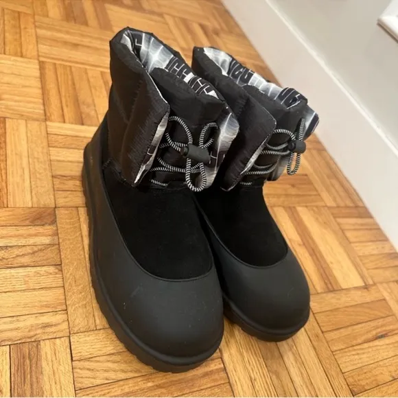 NEW UGG toggle boots with water protectors