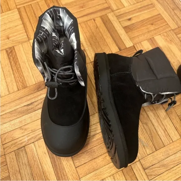 NEW UGG toggle boots with water protectors