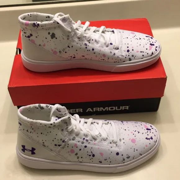 New under Armour Big Girls Shoes