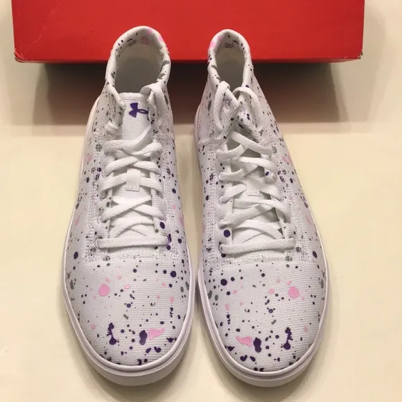 New under Armour Big Girls Shoes