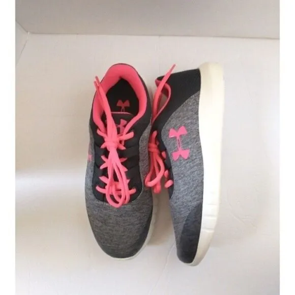 New! UNDER ARMOUR Girls Mojo Sneakers Athletic Shoes Gray Size 3.5 Youth NWOB
