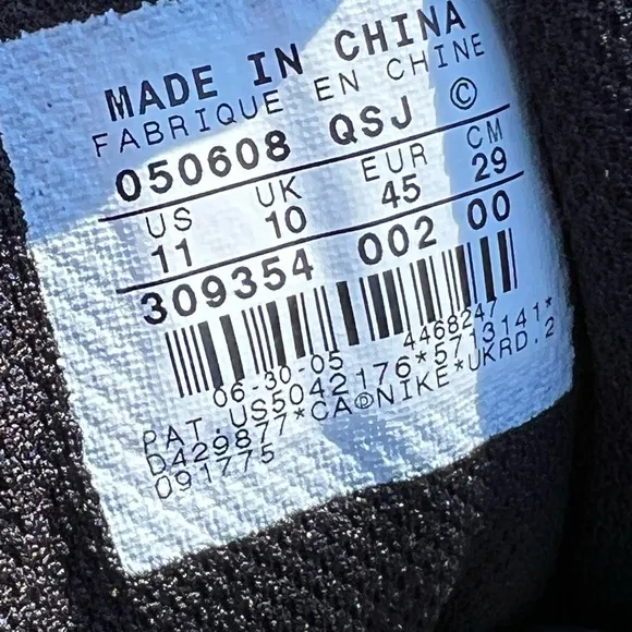NEW Vintage Nike Shox Classic 2006 size 11 Mens Shoes Black Gum