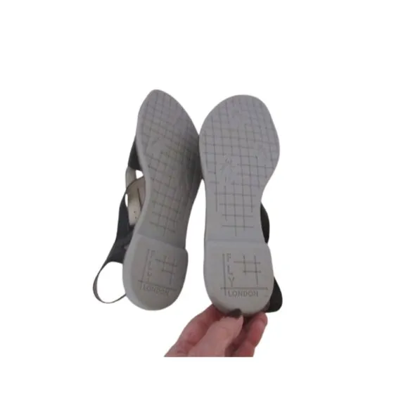 New w Box, Fly London Black Leather Cula Sandals Size 41 EU / 8 US