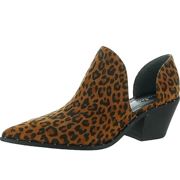 New w/o Box Charles by Charles David Parson Genuine Leather Leopard Print Shoes