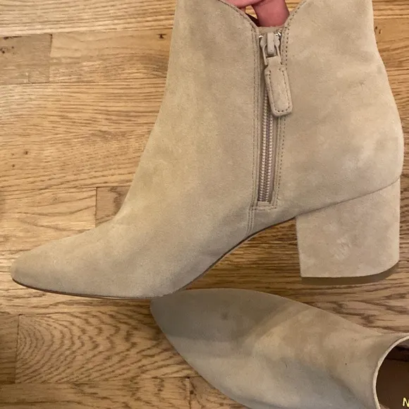 New Womens Cole Haan Elyse Grand 360 Beige Suede Heeled Boots Booties Size 9.5