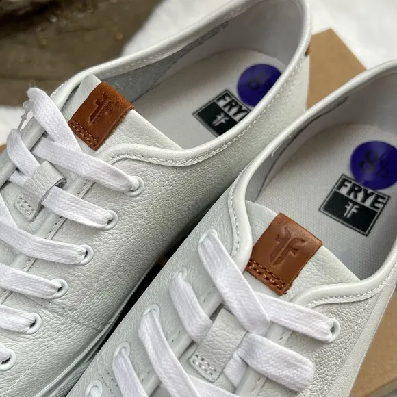 NEW Womens Size 8.5 The Frye Company Gia White Leather Low Top Lace Up Sneaker