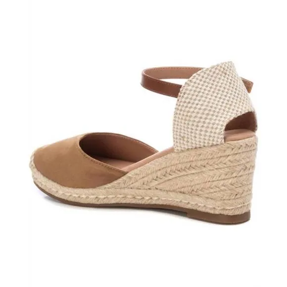 NEW XTI women's wedige sandals in taupe