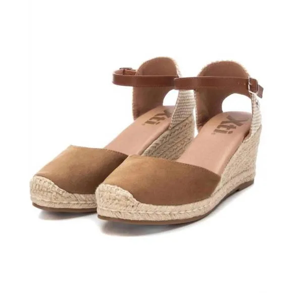 NEW XTI women's wedige sandals in taupe